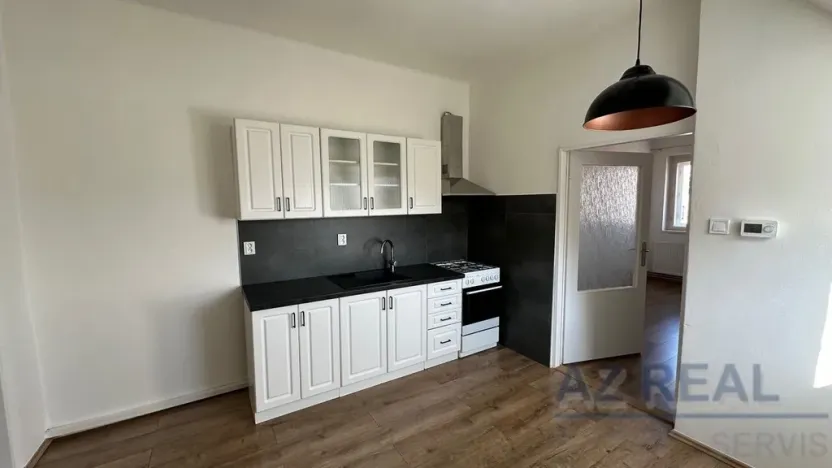 Pronájem bytu 2+1, Liberec, Dobrovského, 65 m2