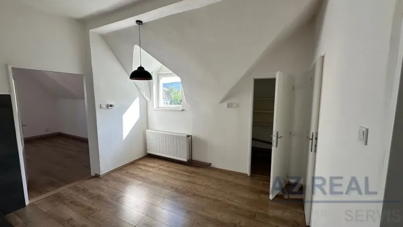 Pronájem bytu 2+1, Liberec, Dobrovského, 65 m2