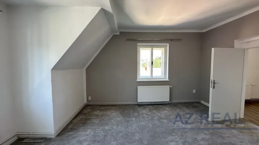 Pronájem bytu 2+1, Liberec, Dobrovského, 65 m2