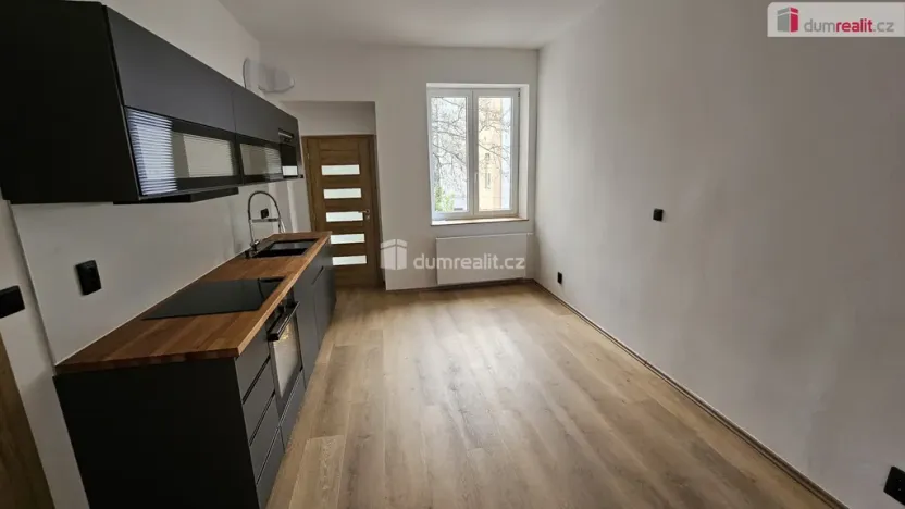 Pronájem bytu 4+1, Praha - Libeň, Turnovská, 105 m2