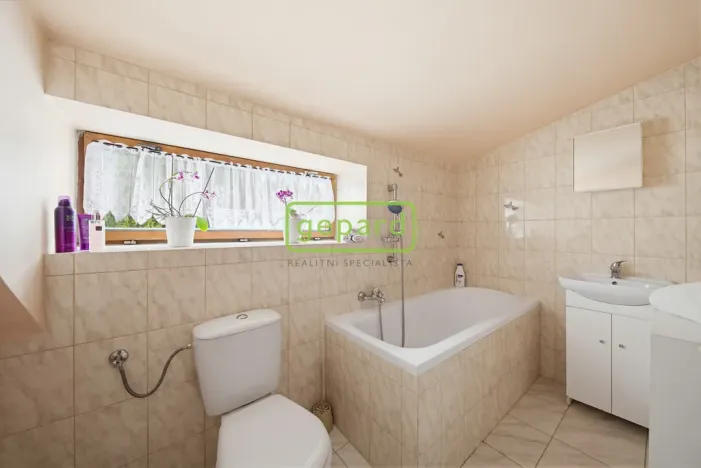 Prodej rodinného domu, Srní, 160 m2