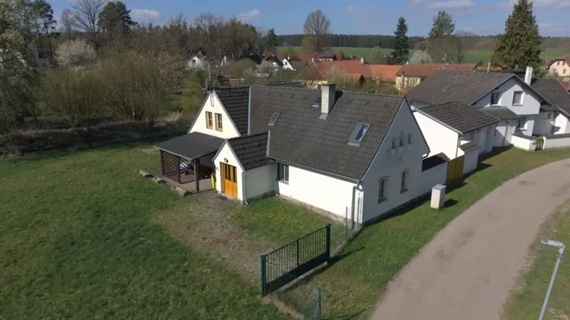 Prodej rodinného domu, Mladošovice - Lhota, 140 m2