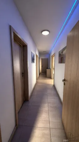 Prodej rodinného domu, Jesenice, Hlavní, 125 m2