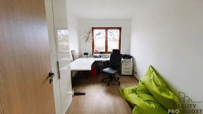 Prodej rodinného domu, Jesenice, Hlavní, 125 m2