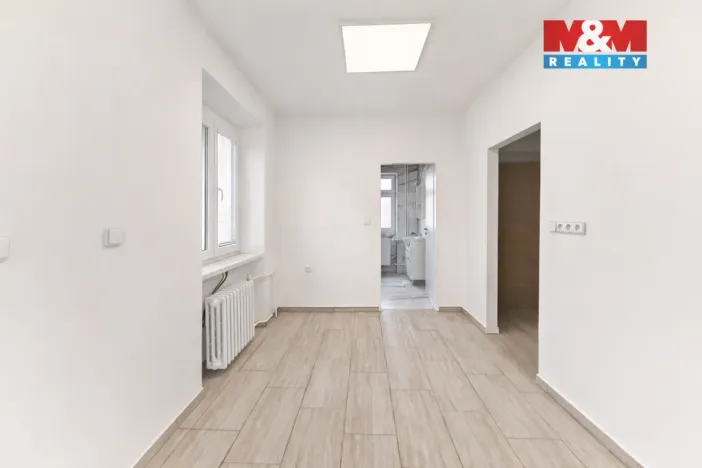 Pronájem kanceláře, Hradec Králové - Slezské Předměstí, Luční, 77 m2