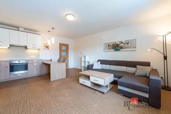 Pronájem bytu 2+kk, Tlučná, Tlučenská kolonie, 58 m2