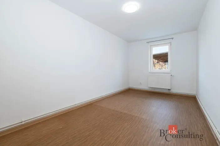 Pronájem bytu 2+kk, Tlučná, Tlučenská kolonie, 58 m2