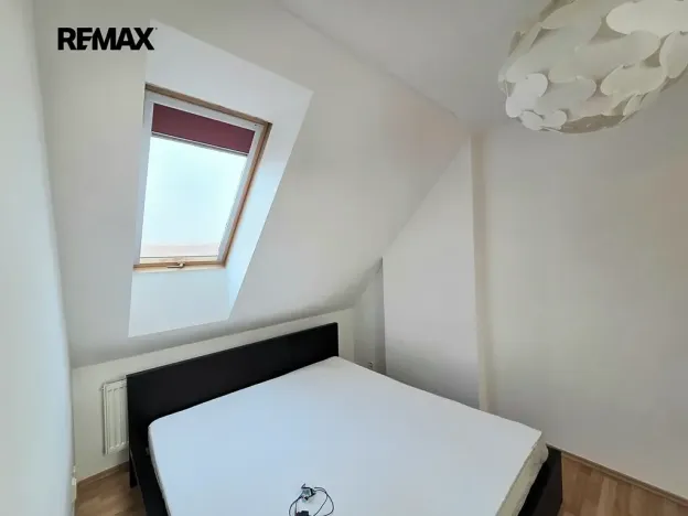 Prodej bytu 2+kk, Jesenice, Příčná I., 45 m2