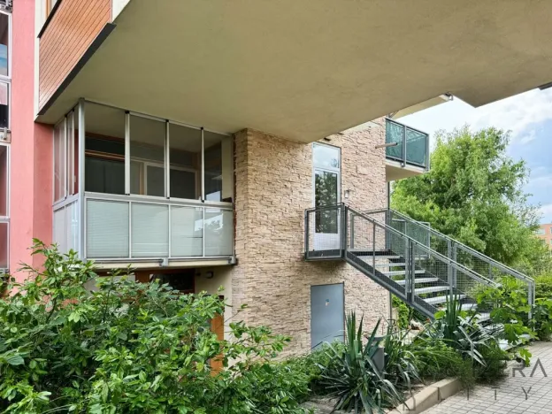 Pronájem bytu 3+kk, Praha - Kamýk, K lesu, 100 m2