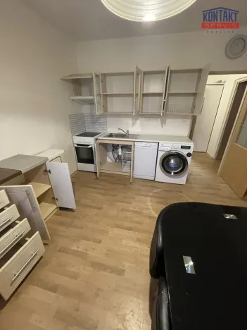 Pronájem bytu 1+1, České Budějovice, Křižíkova, 40 m2