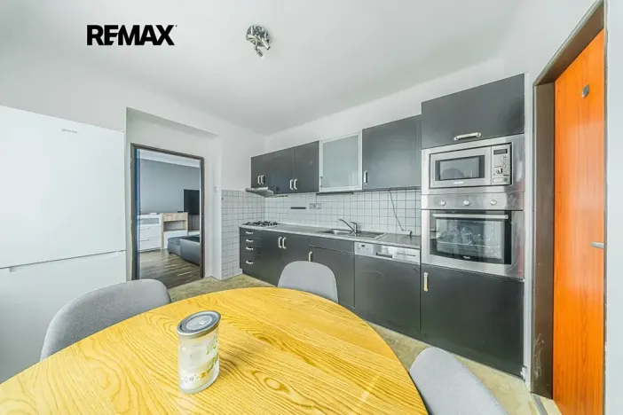 Prodej bytu 3+1, Ledce, 71 m2