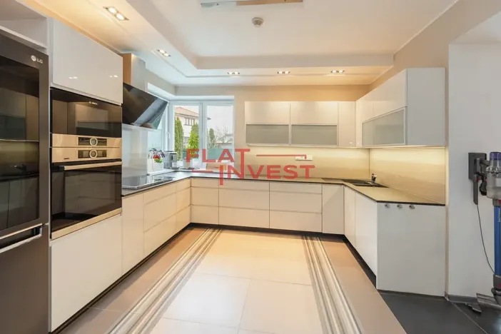 Prodej rodinného domu, Řitka, Oblouková, 243 m2