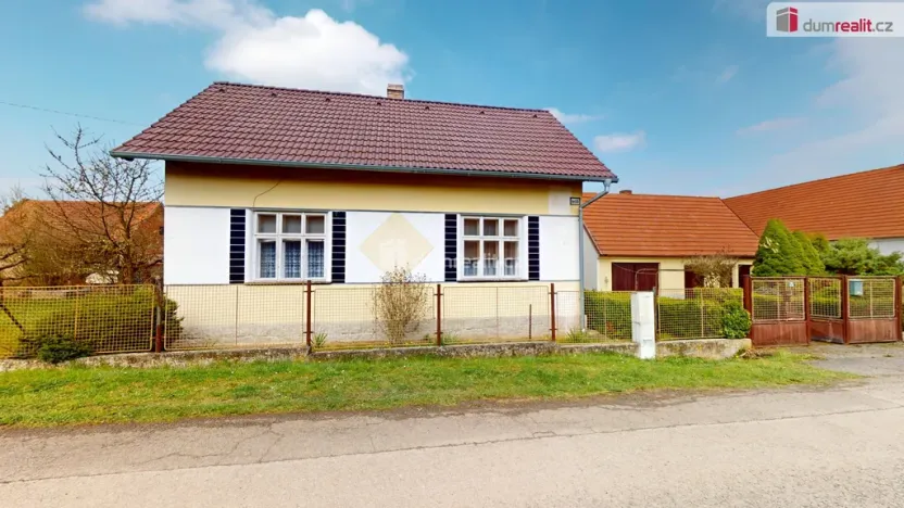 Prodej rodinného domu, Petrohrad, 170 m2