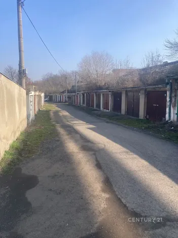 Pronájem garáže, Teplice, Libušina, 21 m2