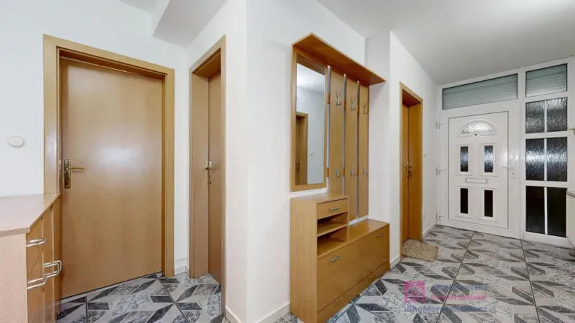 Prodej ubytování, Břeclav - Poštorná, Julia Fučíka, 275 m2