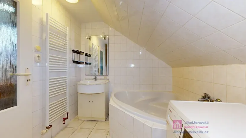 Prodej ubytování, Břeclav - Poštorná, Julia Fučíka, 275 m2