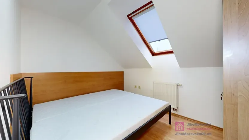 Prodej ubytování, Břeclav - Poštorná, Julia Fučíka, 275 m2