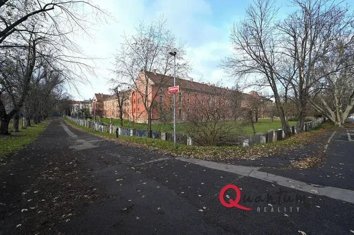 Pronájem bytu 2+kk, Praha - Karlín, U Sluncové, 40 m2