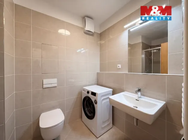 Pronájem bytu 1+kk, Praha - Třebonice, Thomasova, 29 m2