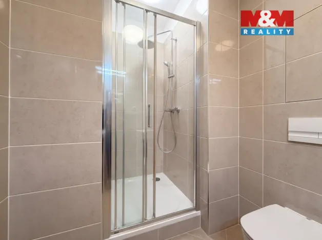 Pronájem bytu 1+kk, Praha - Třebonice, Thomasova, 29 m2