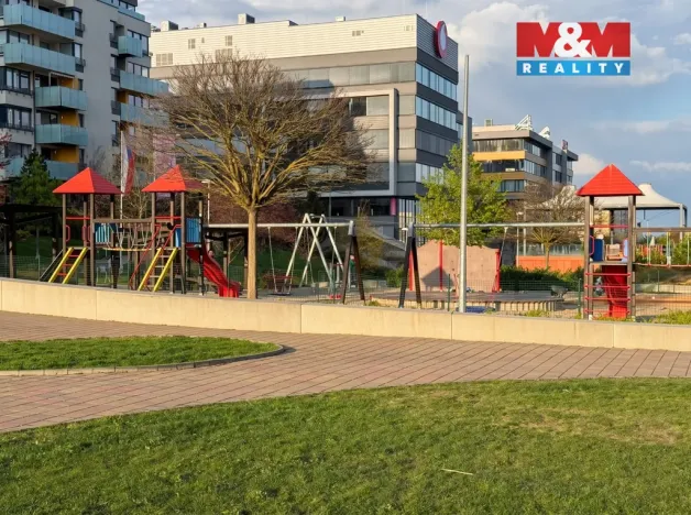 Pronájem bytu 1+kk, Praha - Třebonice, Thomasova, 29 m2