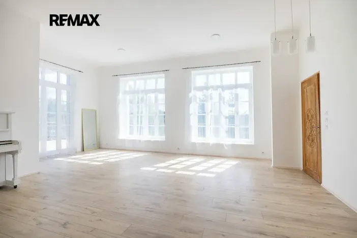 Prodej rodinného domu, Vráž, Nad Loděnicí, 219 m2