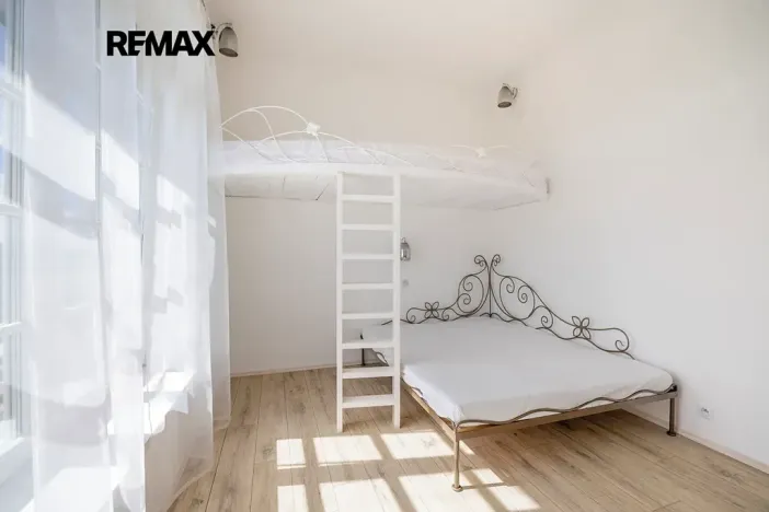 Prodej rodinného domu, Vráž, Nad Loděnicí, 219 m2