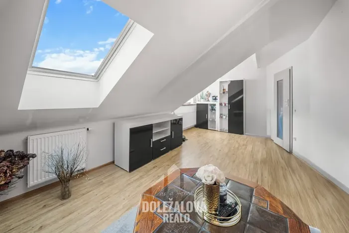 Pronájem bytu 4+1, Luka nad Jihlavou, nám. 9. května, 112 m2