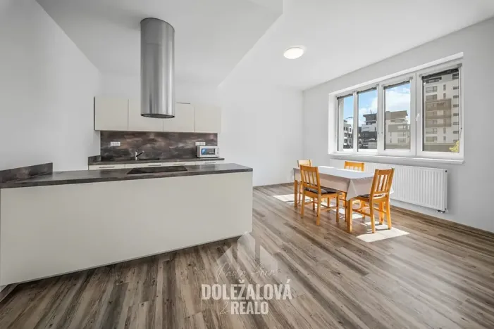 Pronájem bytu 3+kk, Jihlava, Leoše Janáčka, 74 m2