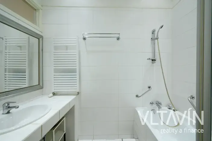 Pronájem bytu 2+1, Praha - Staré Město, Benediktská, 63 m2