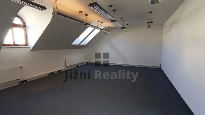 Pronájem kanceláře, Praha - Břevnov, Bělohorská, 1054 m2