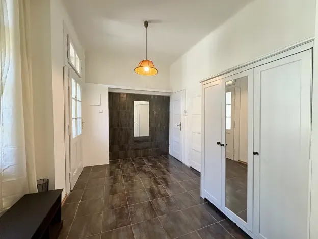 Pronájem bytu 2+1, Praha - Nové Město, Ostrovní, 73 m2