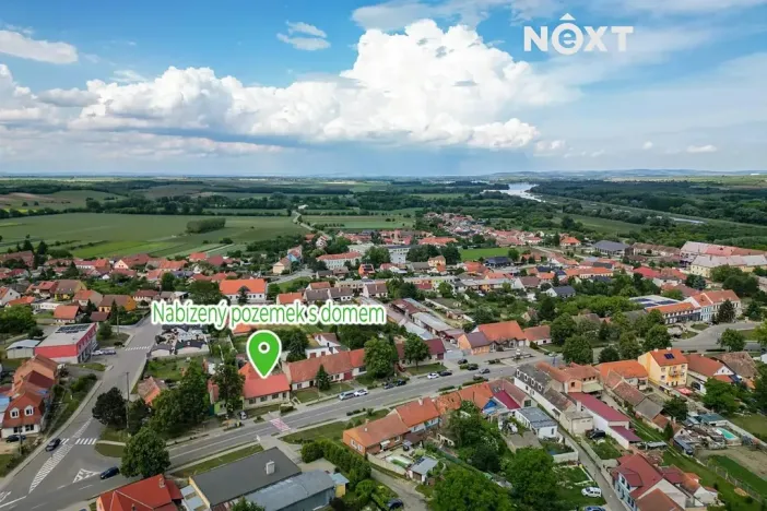 Prodej pozemku pro bydlení, Drnholec, nám. Svobody, 2111 m2