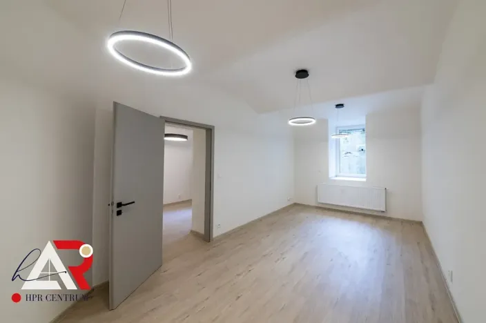 Pronájem komerční nemovitosti, Brno, Jiráskova, 60 m2