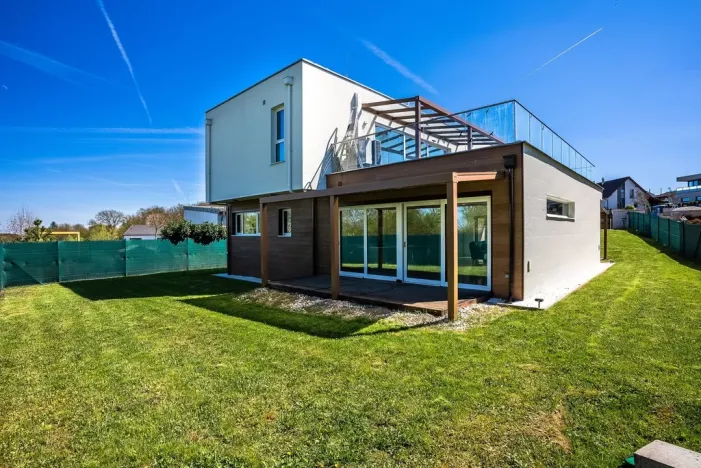 Prodej rodinného domu, Vysoký Újezd, U Rybníčka, 292 m2