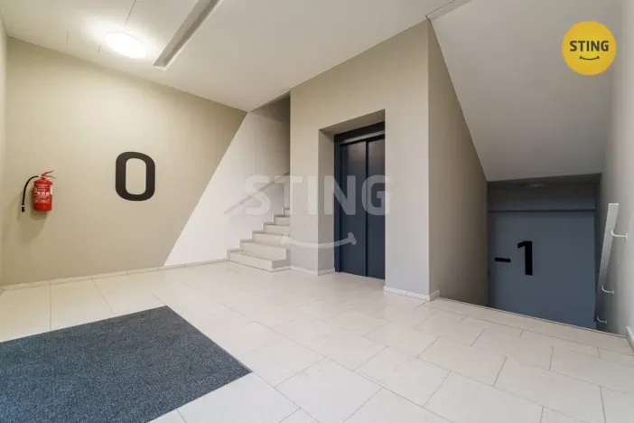 Pronájem bytu 2+kk, Ostrava, Důlní, 72 m2