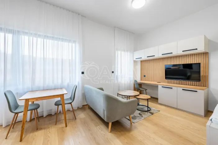 Pronájem bytu 1+kk, Praha - Karlín, Pobřežní, 31 m2