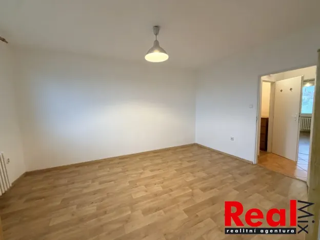 Pronájem bytu 2+1, Valtice, Lázeňská, 56 m2