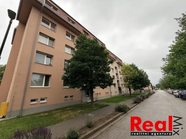 Pronájem bytu 2+1, Valtice, Lázeňská, 56 m2