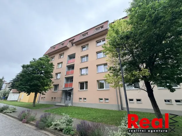 Pronájem bytu 2+1, Valtice, Lázeňská, 56 m2