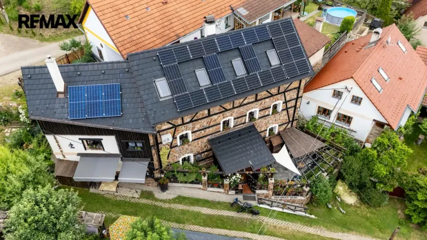 Prodej rodinného domu, Všechlapy, 200 m2