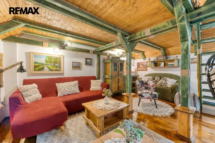 Prodej rodinného domu, Všechlapy, 200 m2