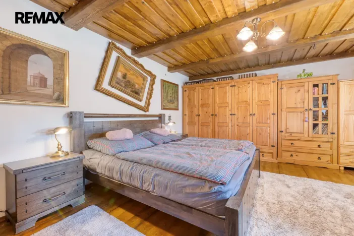 Prodej rodinného domu, Všechlapy, 200 m2