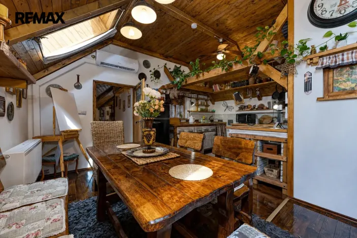 Prodej rodinného domu, Všechlapy, 200 m2
