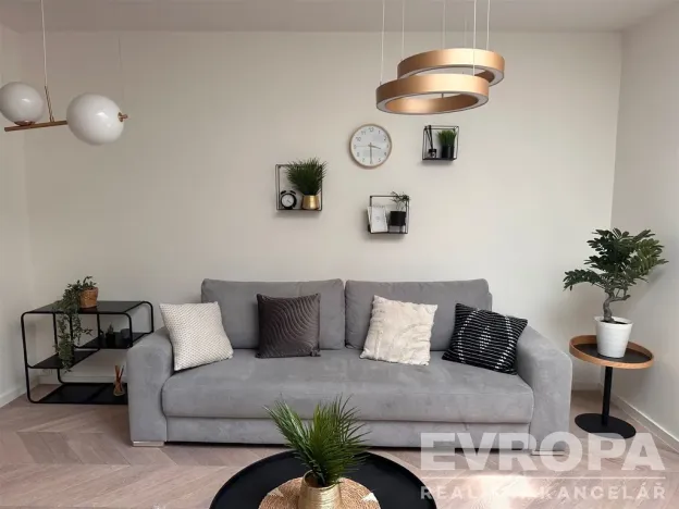 Pronájem bytu 2+kk, Praha - Vinohrady, U Zvonařky, 44 m2