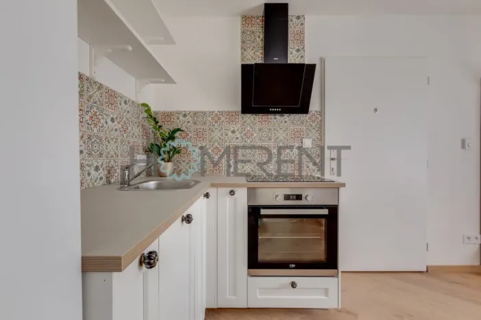 Pronájem bytu 1+1, Praha - Malešice, Bakalářská, 38 m2