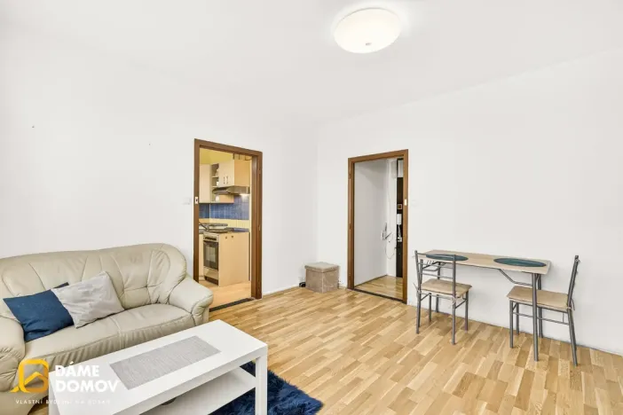 Prodej bytu 2+1, Zlín, Okružní, 45 m2