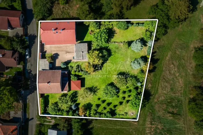 Prodej vícegeneračního domu, Velký Chlumec, 180 m2