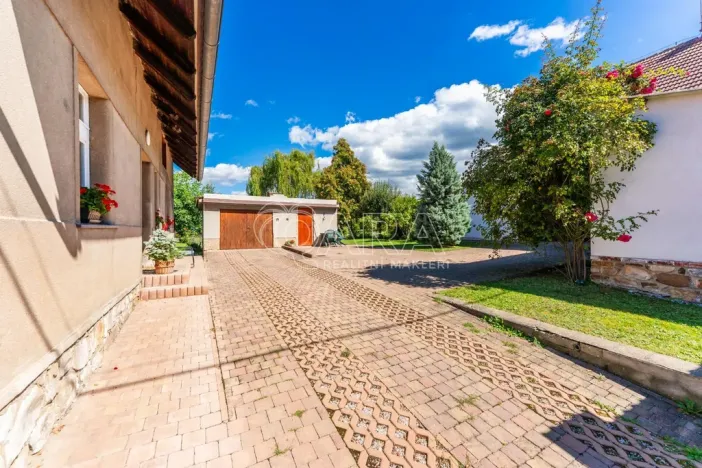 Prodej vícegeneračního domu, Velký Chlumec, 180 m2