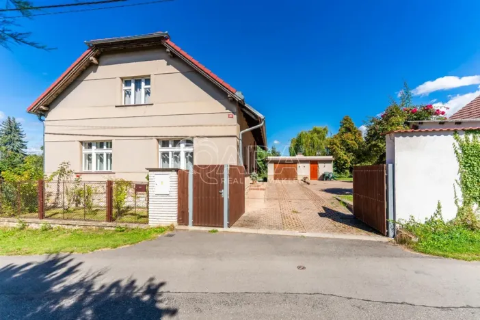 Prodej vícegeneračního domu, Velký Chlumec, 180 m2